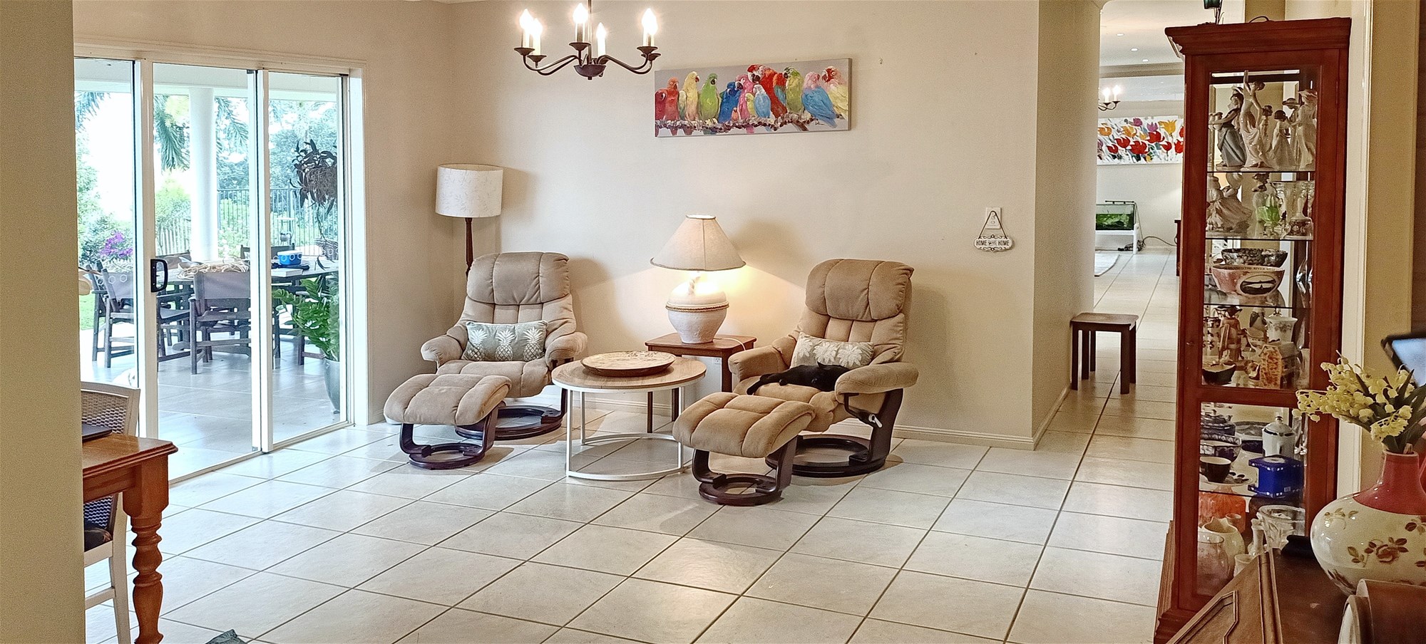 SPACIOUS 4/5 BED FAMILY HOME ON ACREAGE WITH STUNNING VIEWS, photo 9