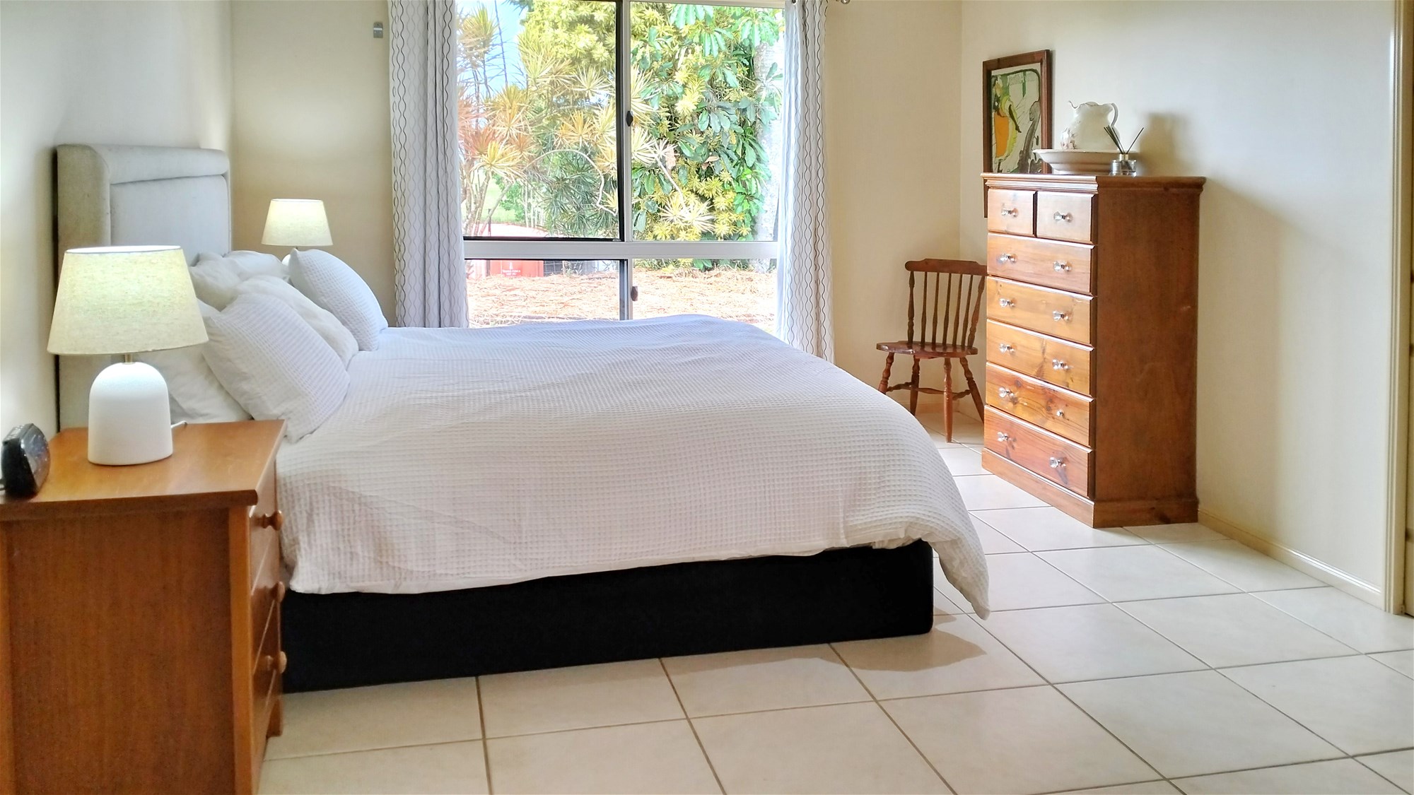 SPACIOUS 4/5 BED FAMILY HOME ON ACREAGE WITH STUNNING VIEWS, photo 11