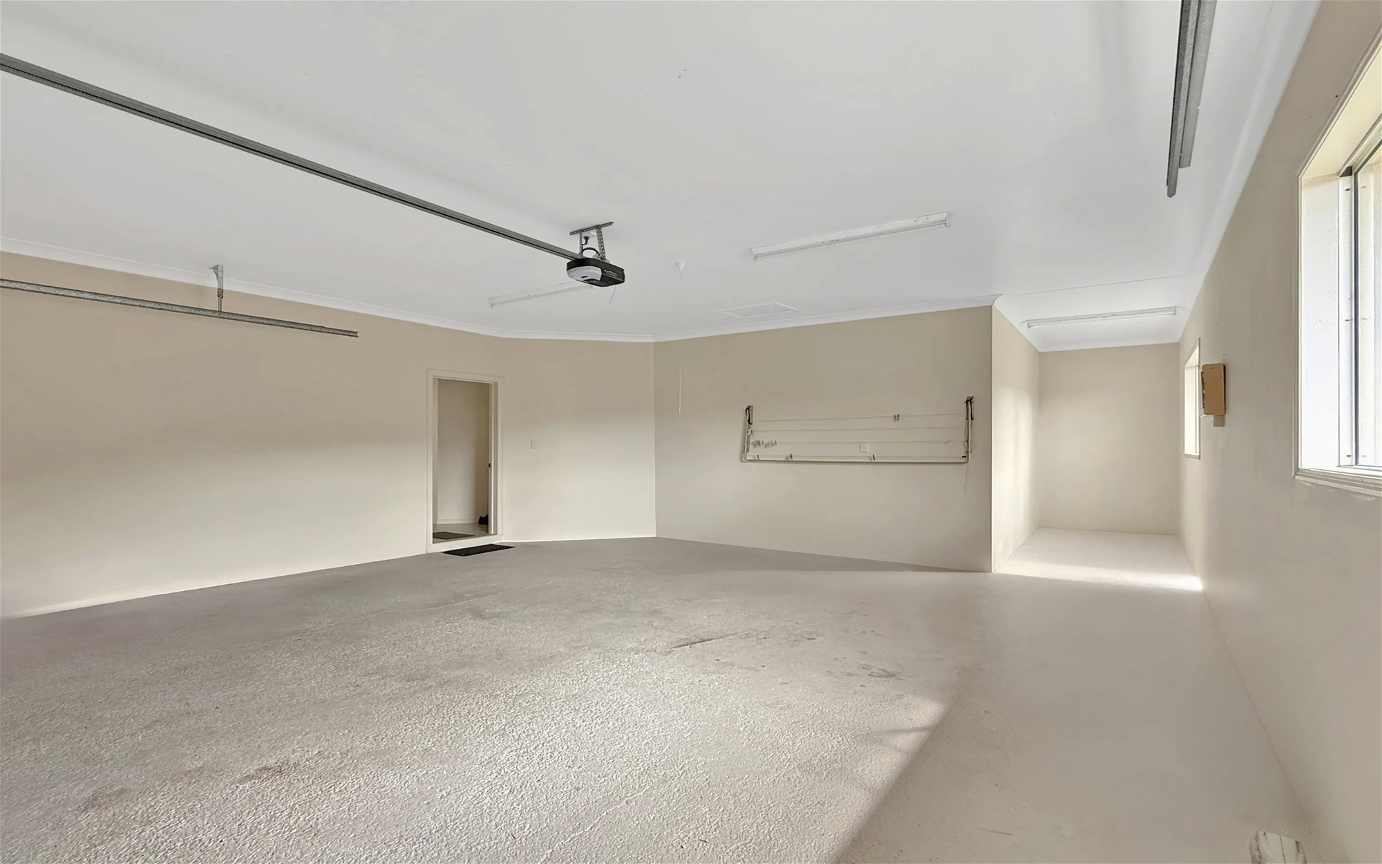 SPACIOUS 4/5 BED FAMILY HOME ON ACREAGE WITH STUNNING VIEWS, photo 20