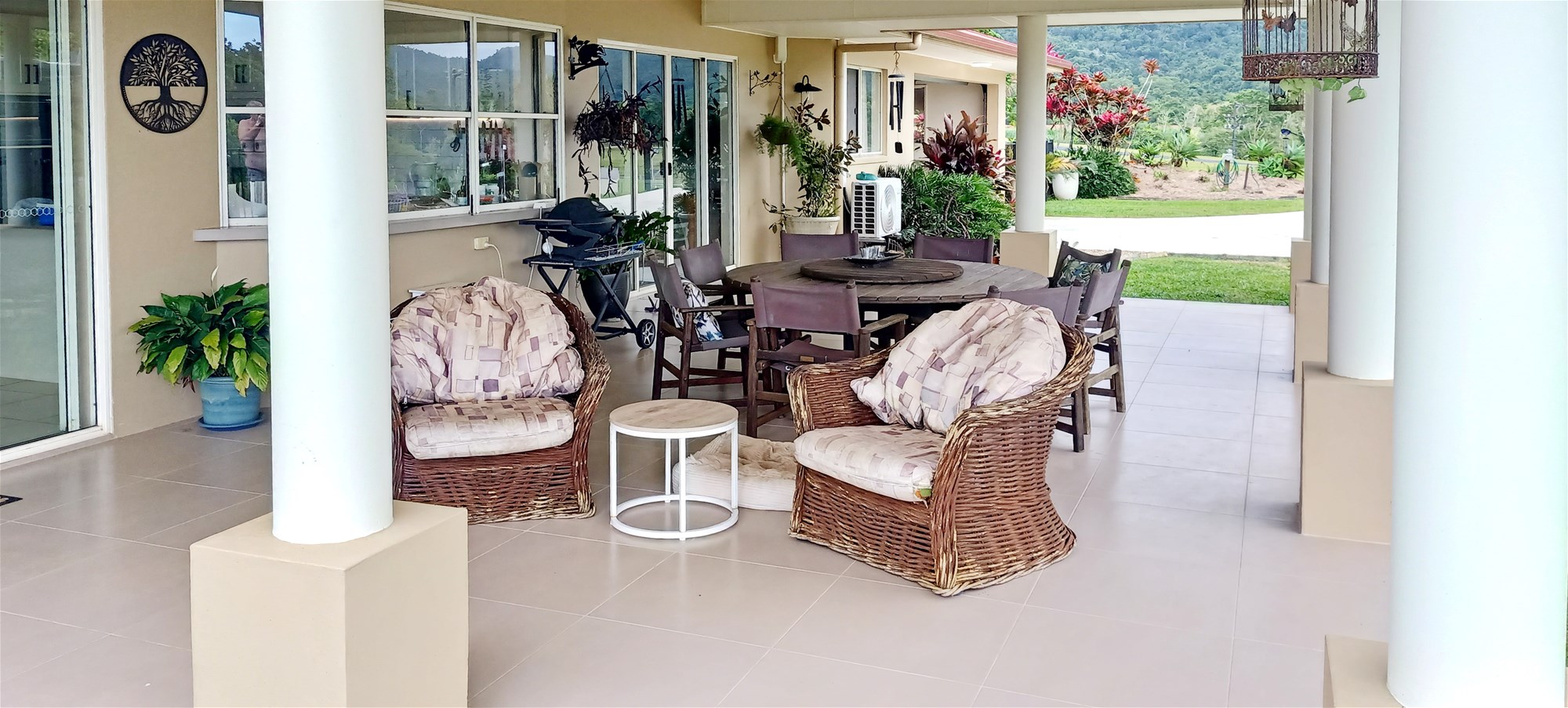 SPACIOUS 4/5 BED FAMILY HOME ON ACREAGE WITH STUNNING VIEWS, photo 21