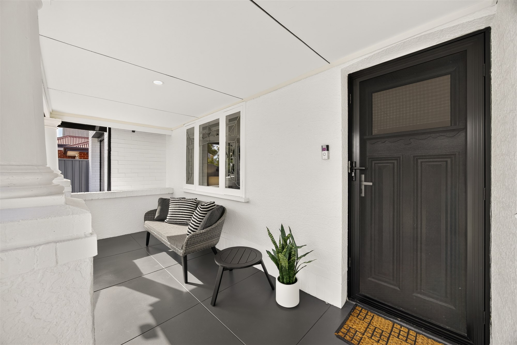 Grand Character, Contemporary Luxury & Endless Potential, photo 3