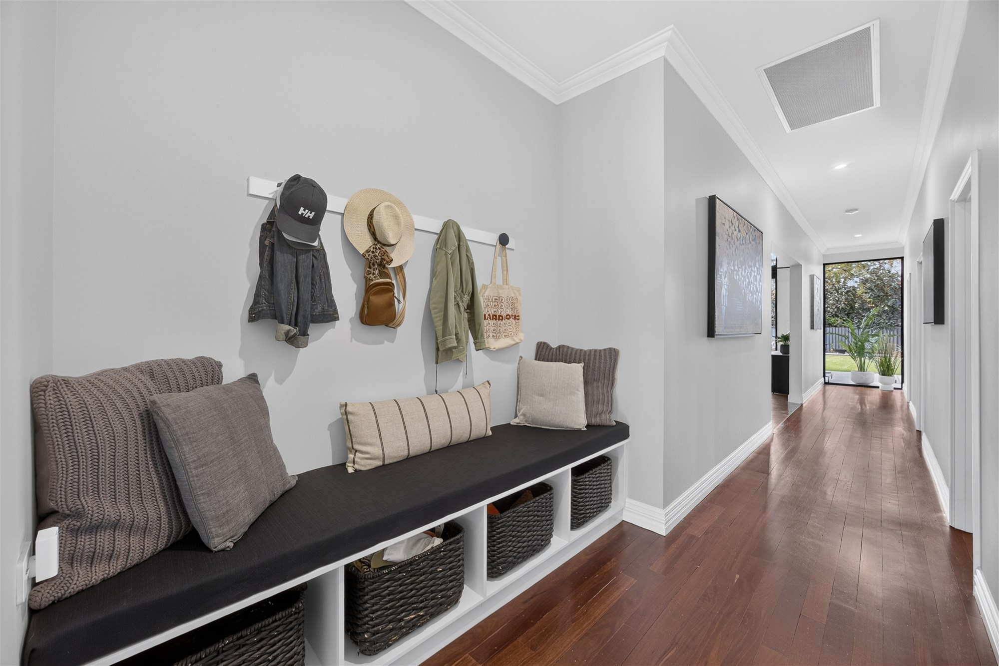Grand Character, Contemporary Luxury & Endless Potential, photo 8