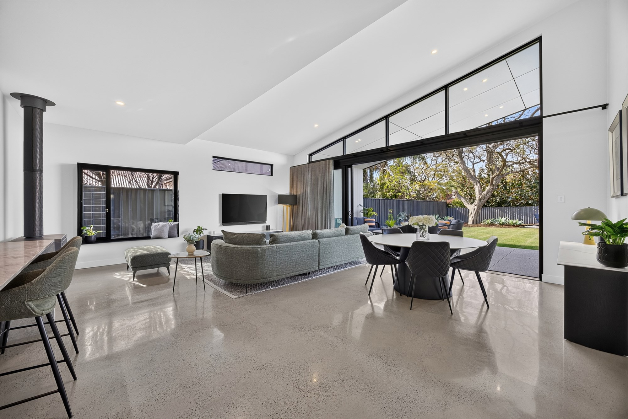 Grand Character, Contemporary Luxury & Endless Potential, photo 9