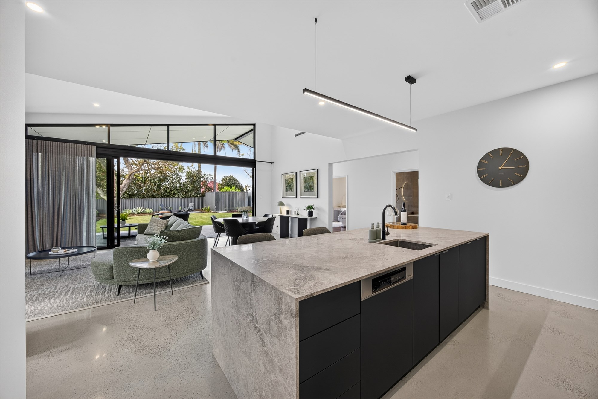 Grand Character, Contemporary Luxury & Endless Potential, photo 19