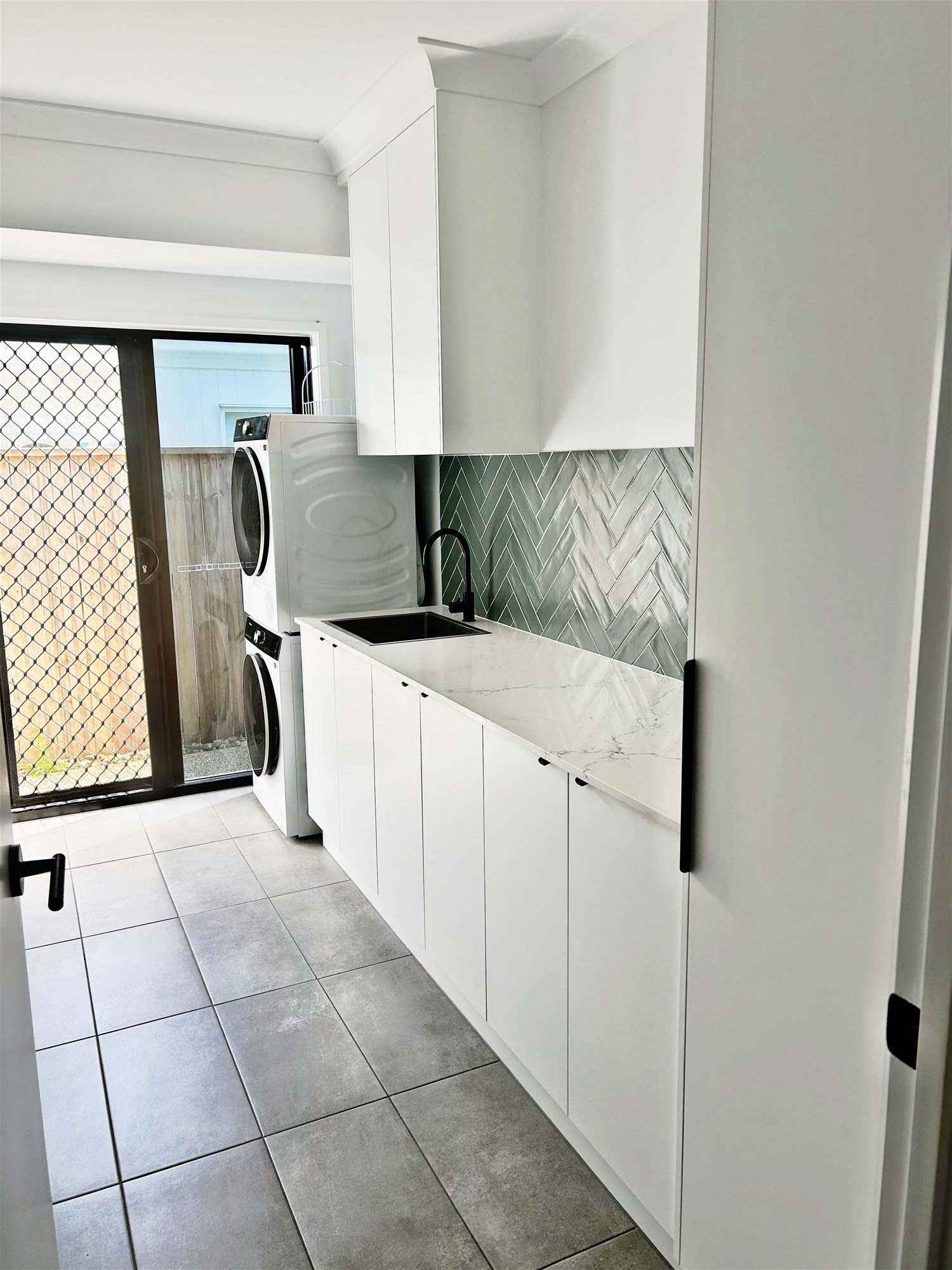 Impressive 2024-Built Family Home with Pool, Shed & Exceptional Entertaining, photo 18
