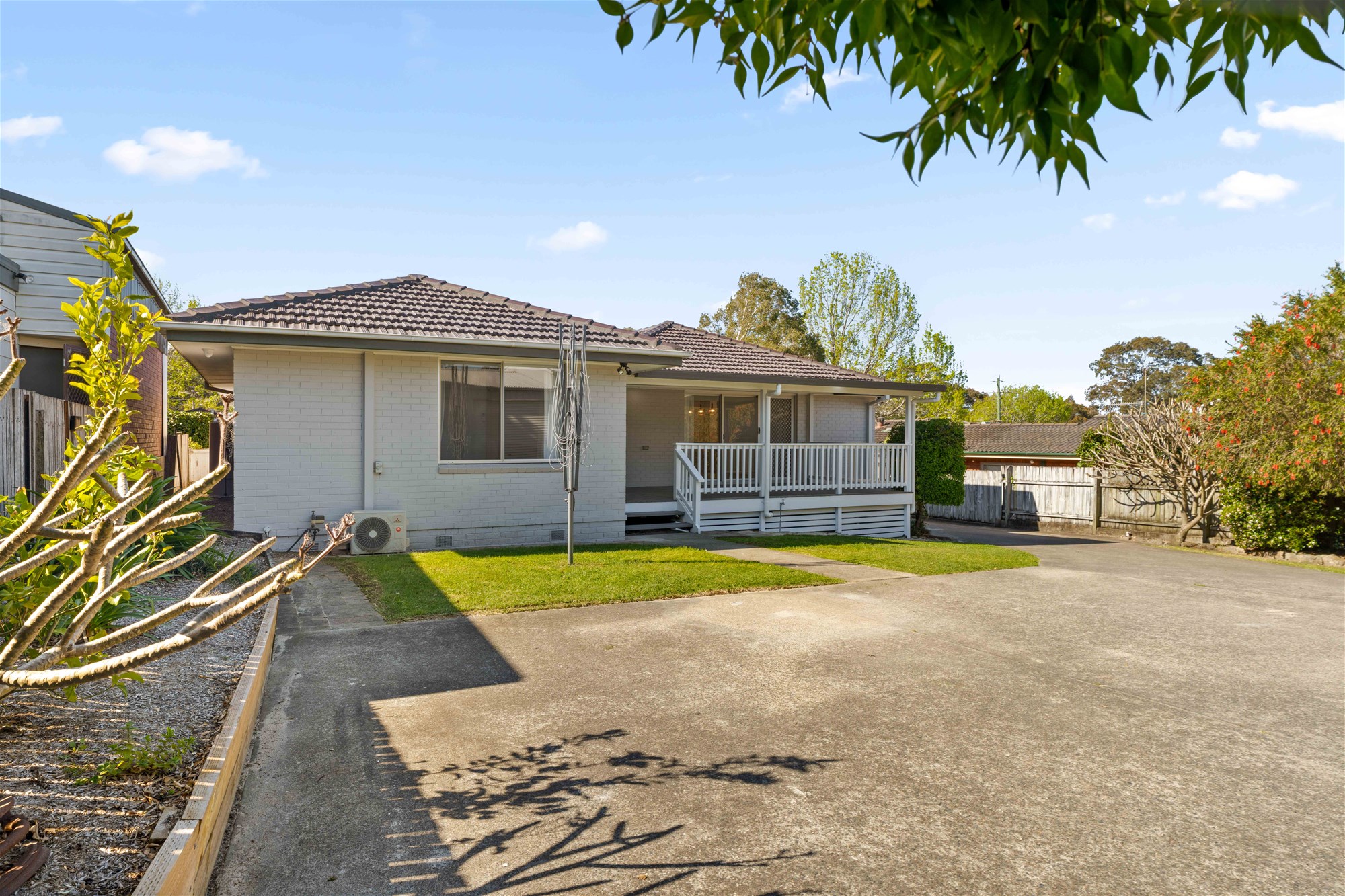 FULLY RENOVATED FAMILY LIVING WITH MASSIVE POWERED SHED, photo 20