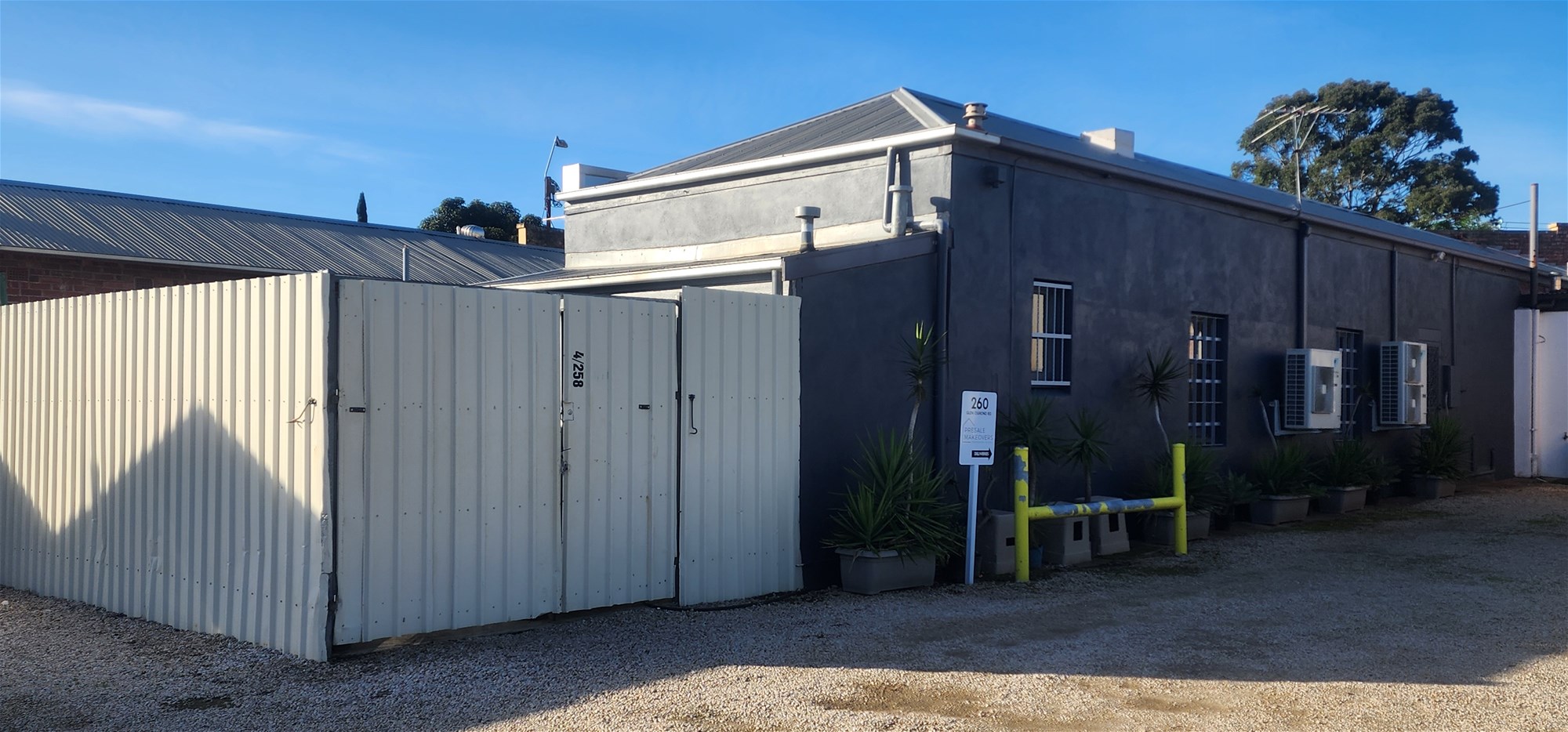 EXCELLENT SCHOOL NEARBY AND THE CBD JUST MINUTES AWAY, photo 14