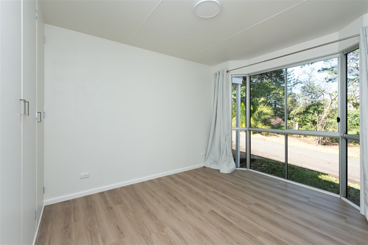 Freshly Renovated Home with Paddock Views, photo 7