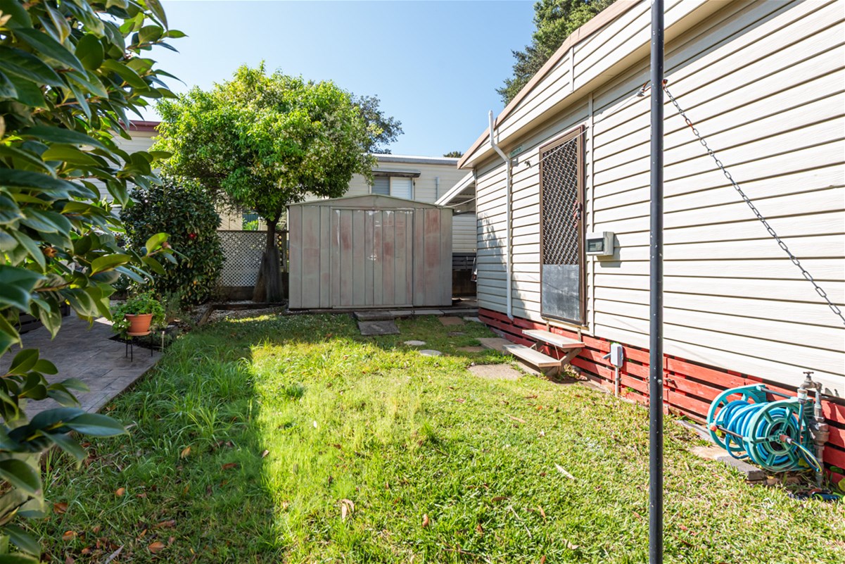 Freshly Renovated Home with Paddock Views, photo 11