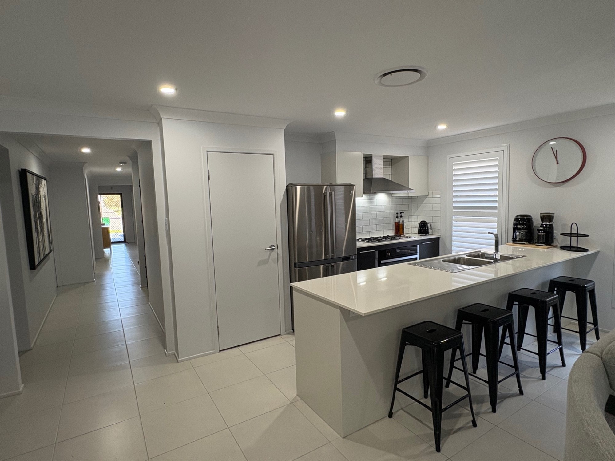 Contemporary Family Living in Brush Creek Estate, photo 3