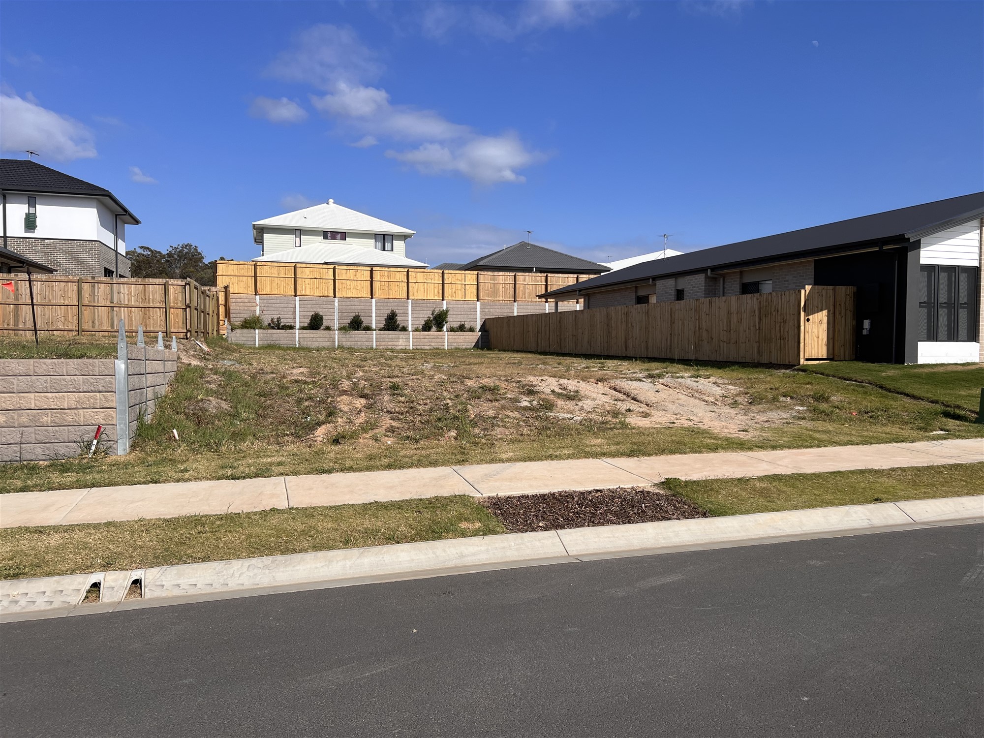 Bayside Living ( between Brisbane 3