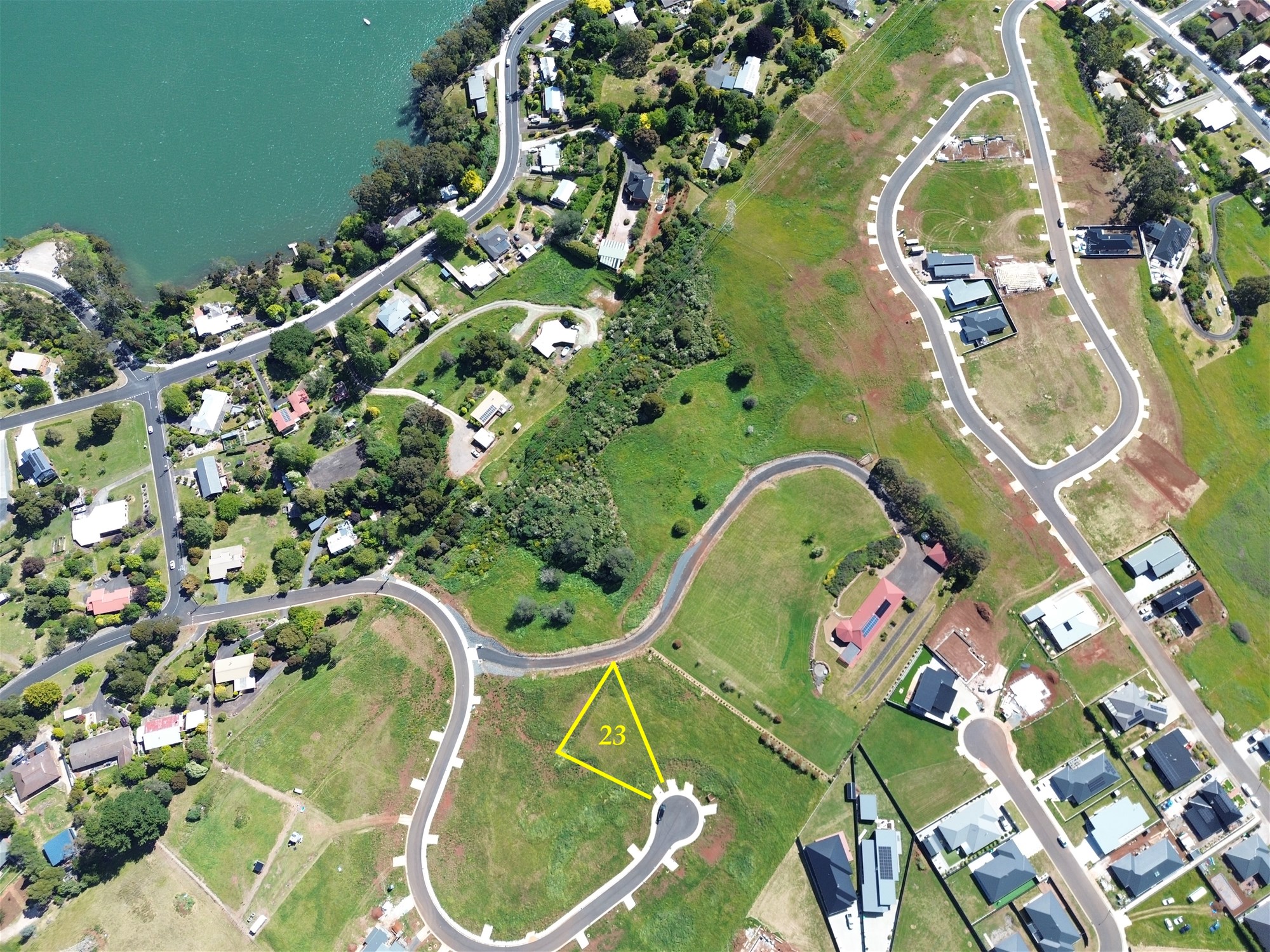 Residential land within exclusive subdivision with sweeping views, photo 5