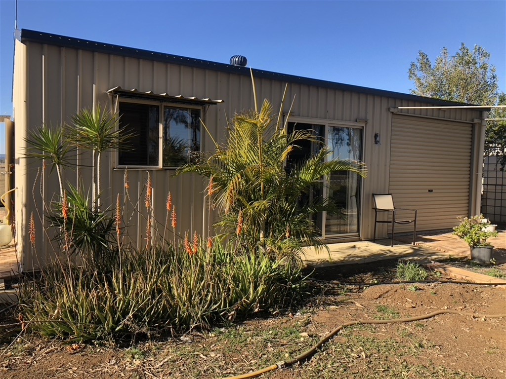 Off-grid property, situated on 3.68 4