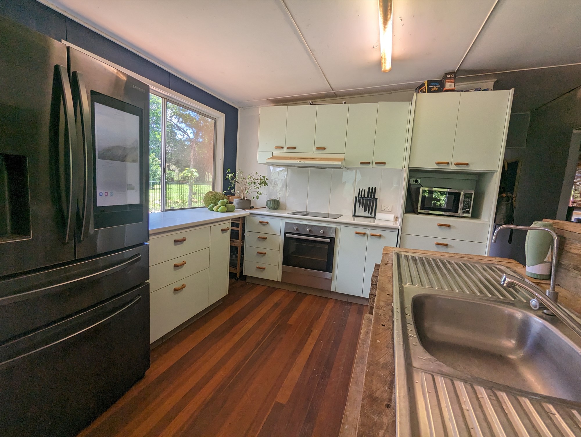 Peaceful, fertile and close amenities! 3