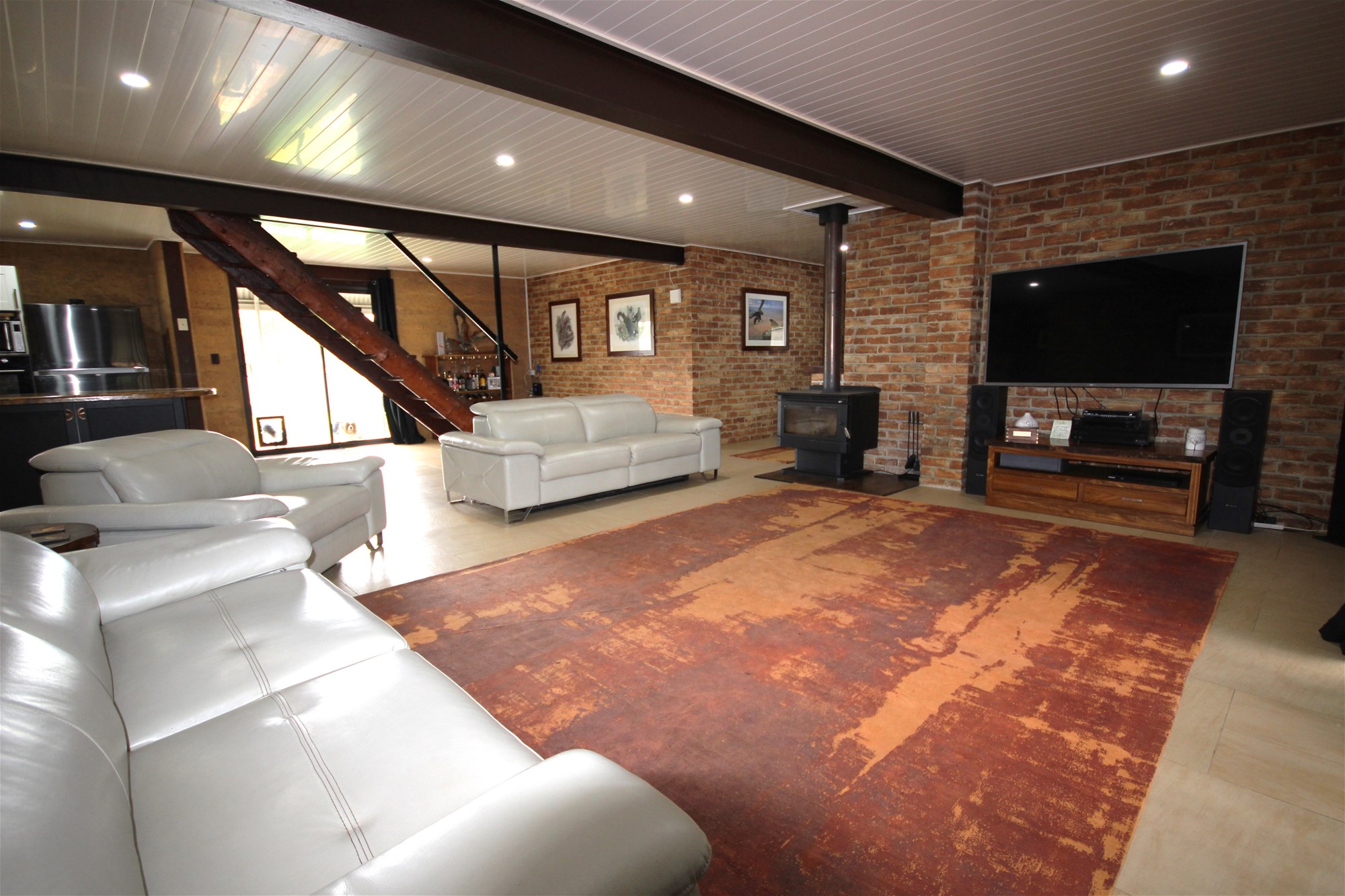 Dream Home on 73.5 Acres 10