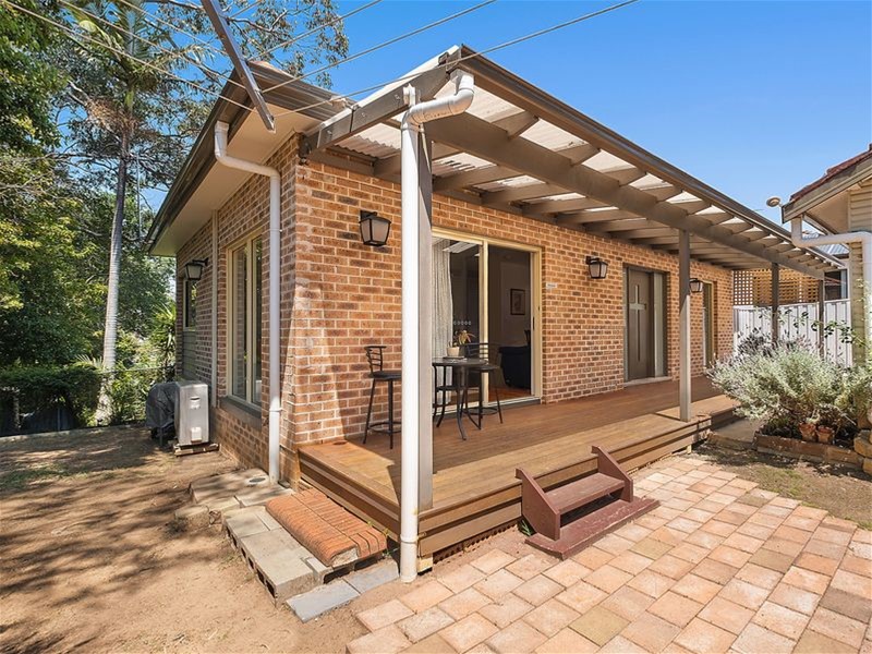 Modern 2 Bed/1.5 Bath Granny Flat