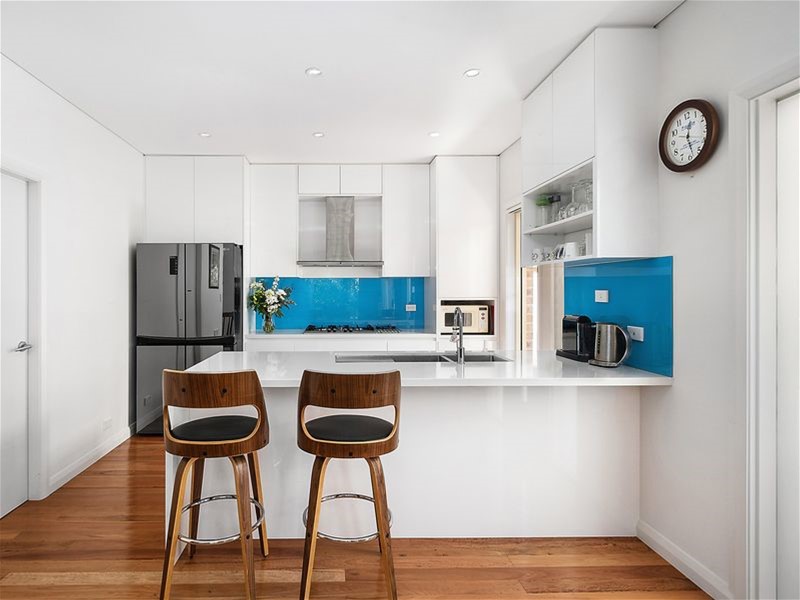Modern 2 Bed/1.5 Bath Granny 2