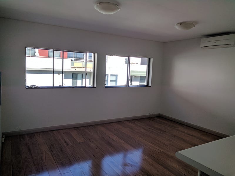 Luxury 1 Bed Apartment with 10