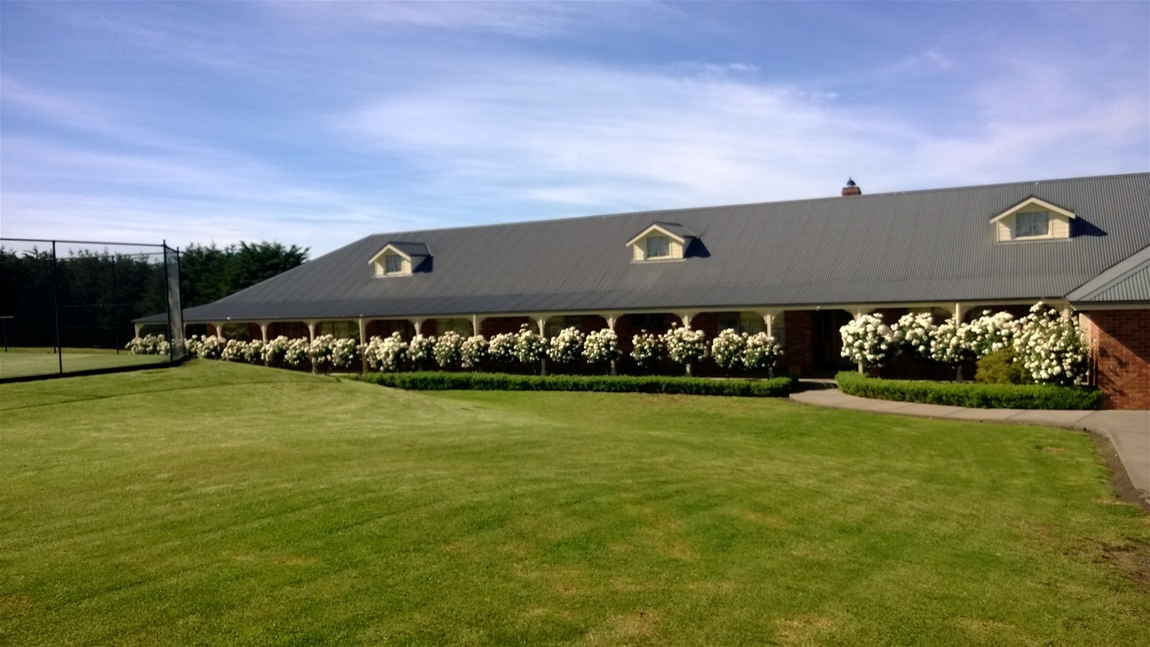 Delightful, well appointed accommodation set in a picturesque and quiet country estate (see photos)