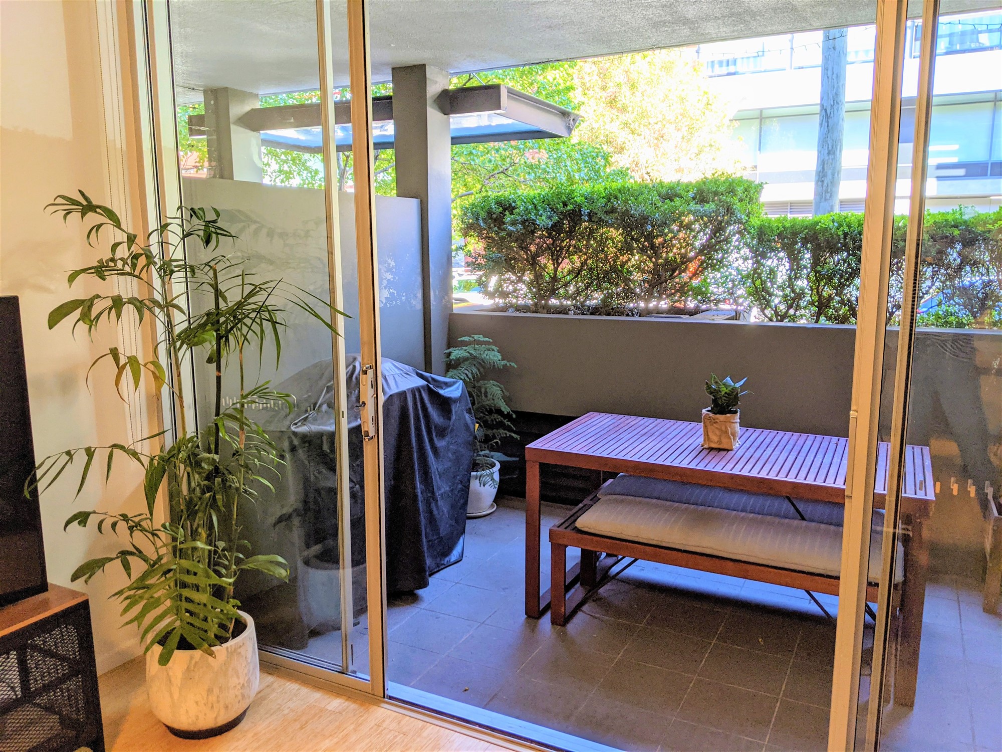 Furnished industrial apartment near Redfern 7
