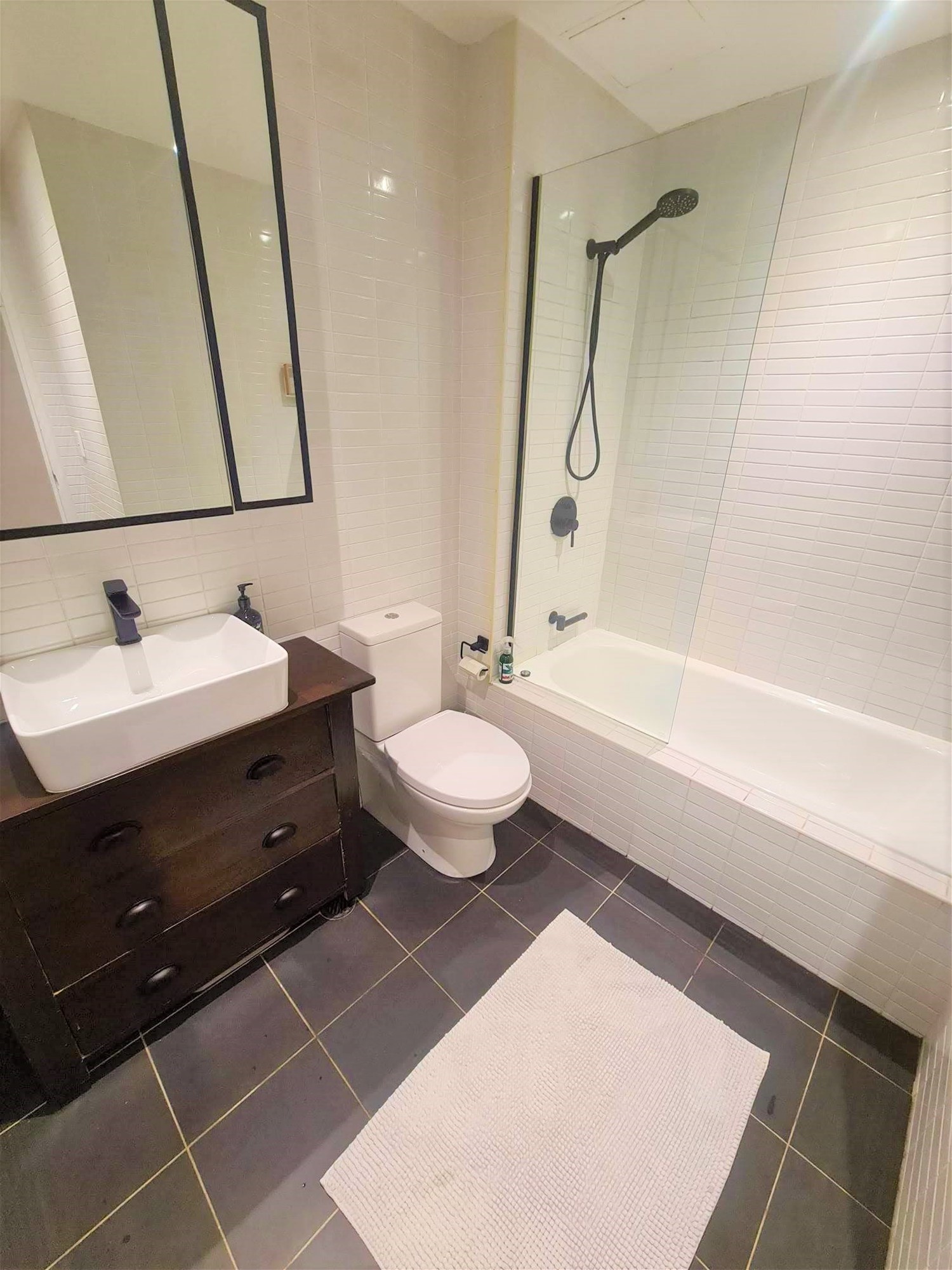 Furnished industrial apartment near Redfern 9
