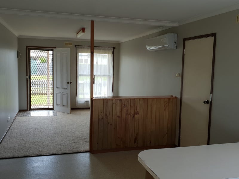 PORT FAIRY CENTRAL  2 3