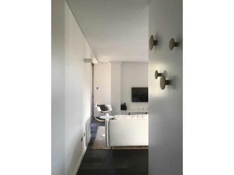 Stylish 1 bed apartment on 5