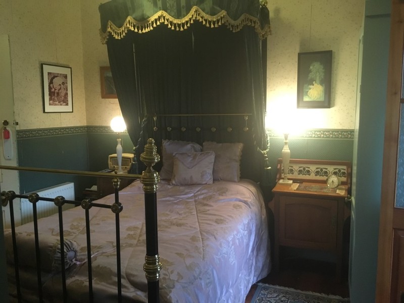 ROOM FOR RENT 7