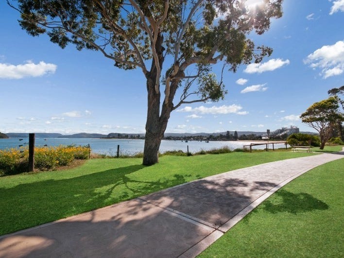 Beautiful Beach Views/water bills incl. 13
