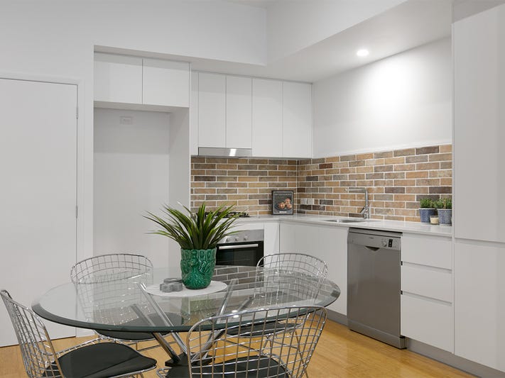 One Bedroom Unit Available 3
