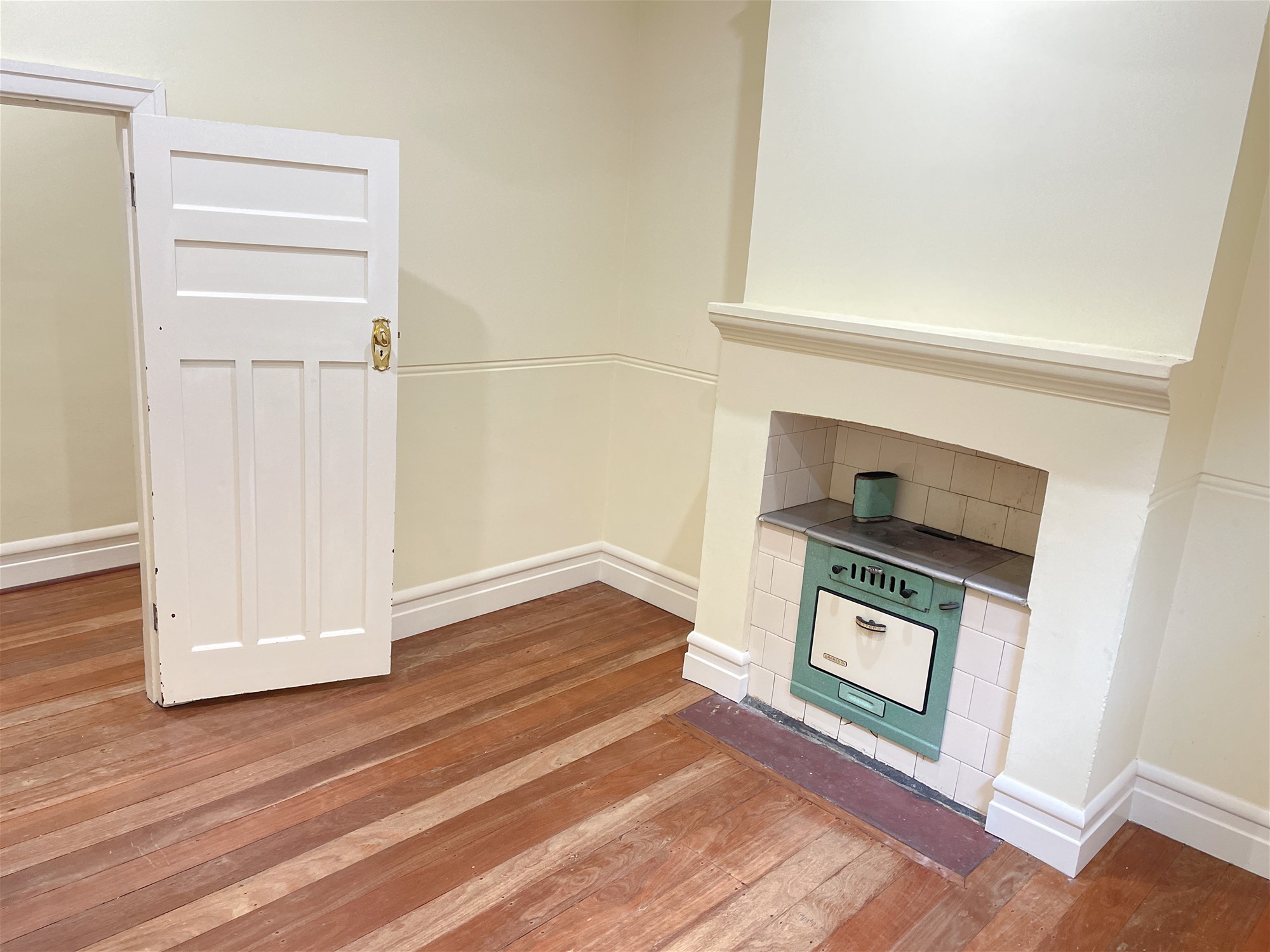 Charming House for Rent in 4