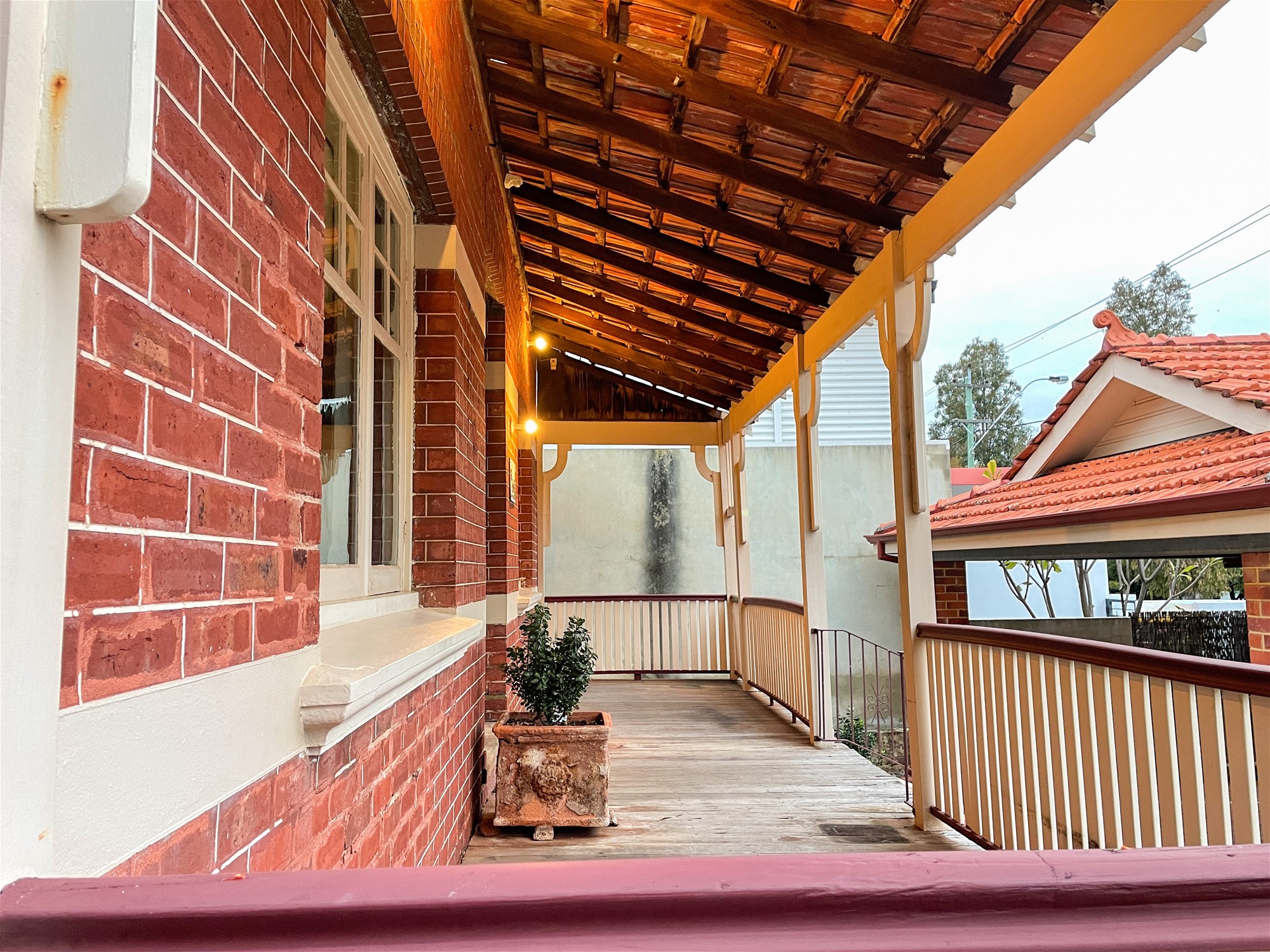 Charming House for Rent in 9
