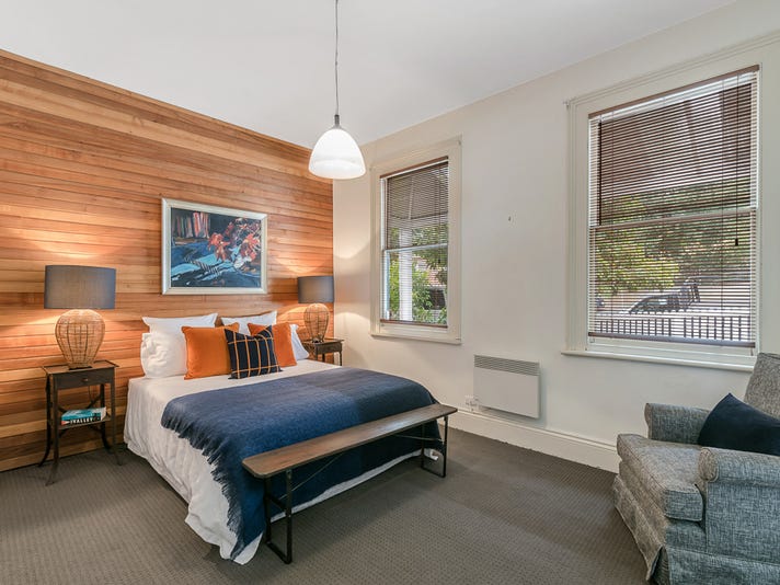 Charming 3-Bedroom Weatherboard Cottage, Walk 5