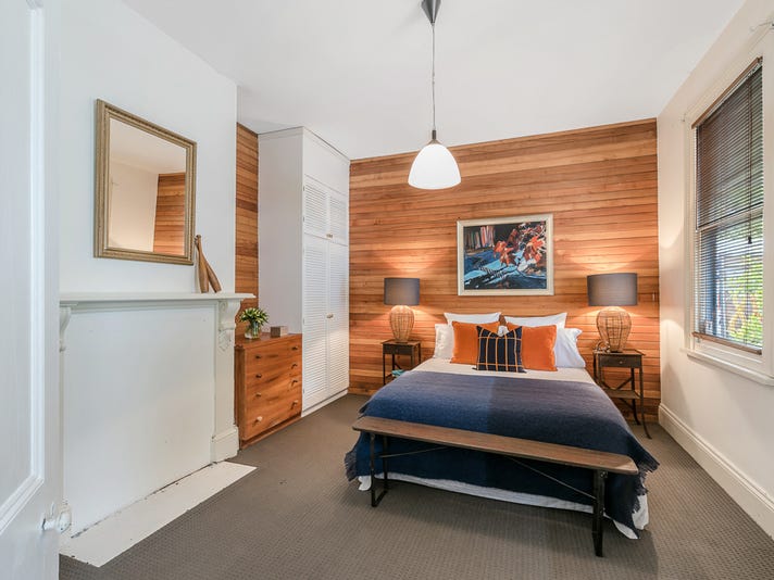 Charming 3-Bedroom Weatherboard Cottage, Walk 6