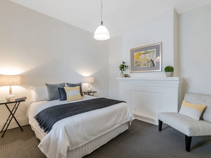 Charming 3-Bedroom Weatherboard Cottage, Walk 7