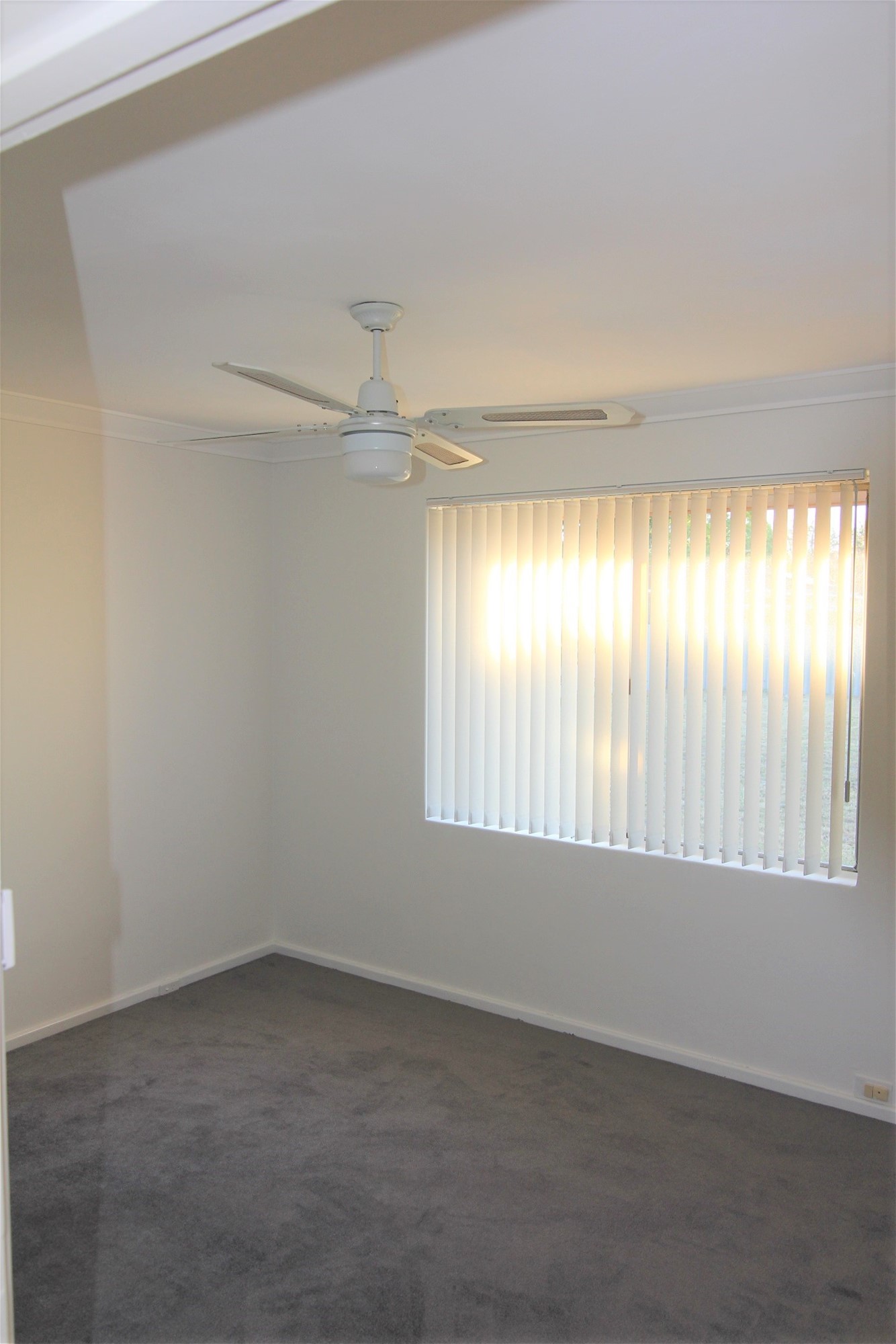Clean and fresh 2 bed 4
