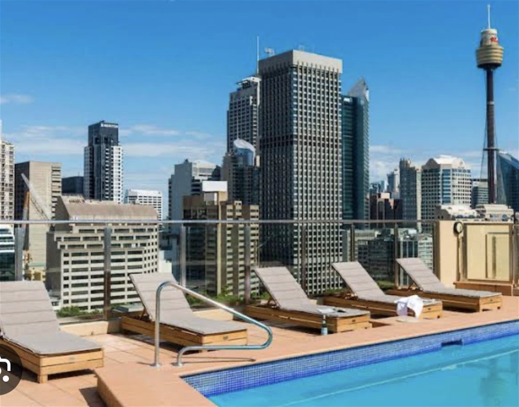 City Studio / Hyde Park 6