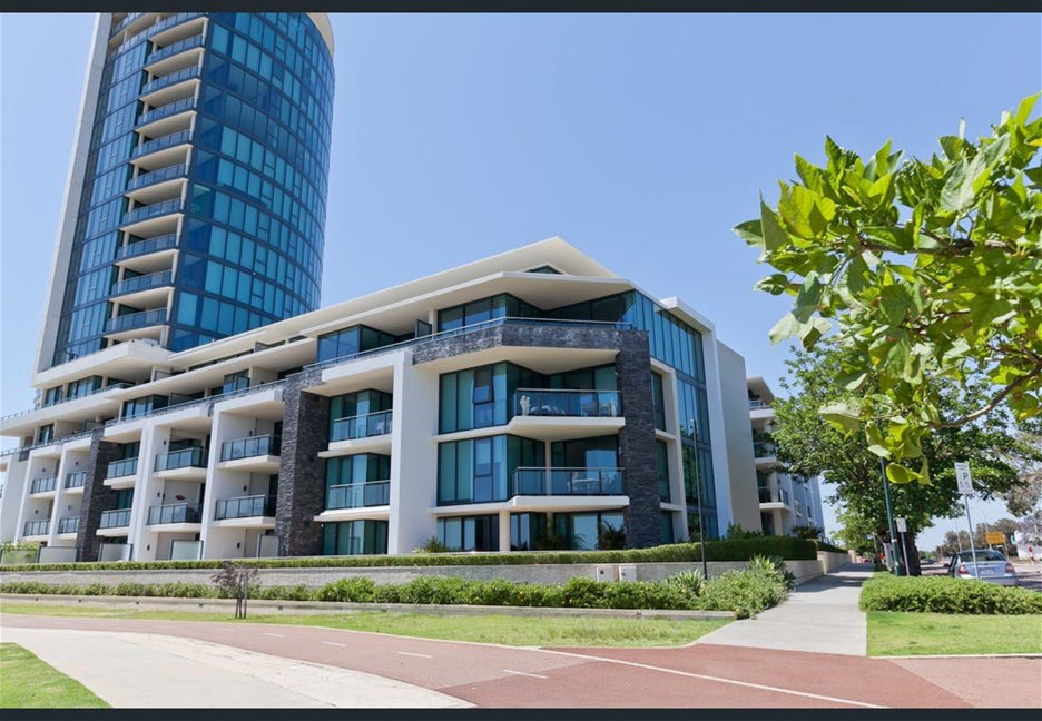 Raffles Waterfront Apartments