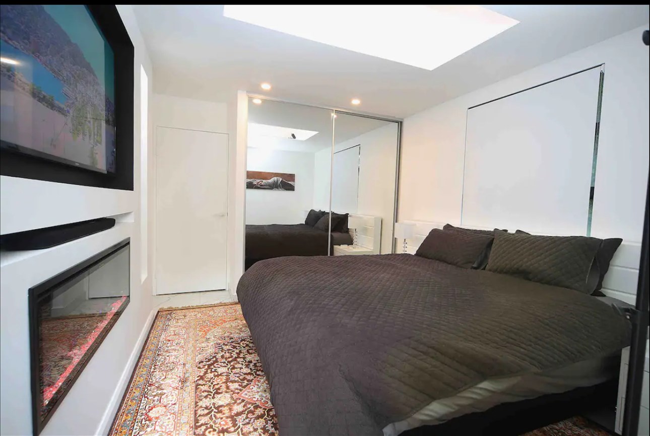 “Stunning Large Modern Granny Flat 9