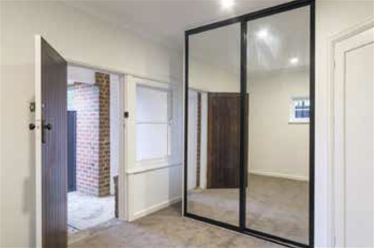 Modern 3 Bedroom with Period 6