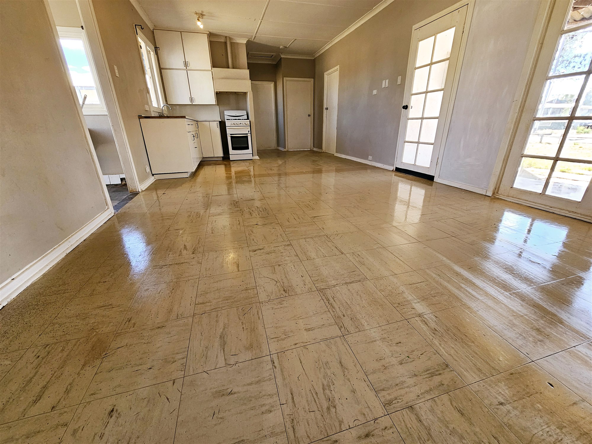 RENTAL AVAILABLE NOW!! 5 Morgans 9