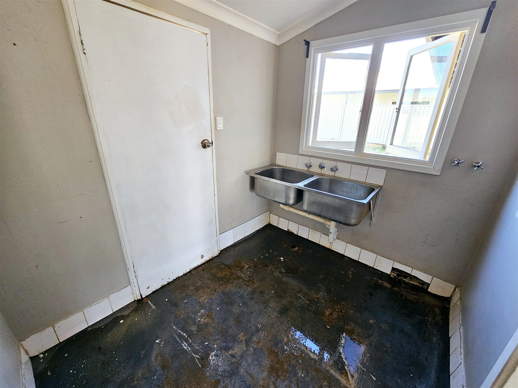 RENTAL AVAILABLE NOW!! 5 Morgans 14