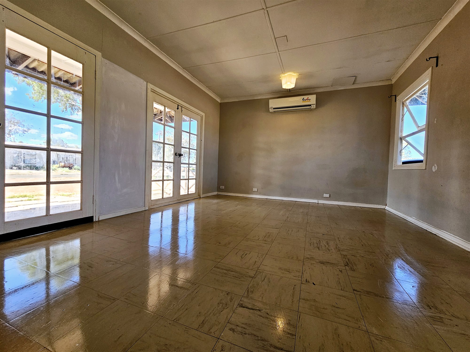 RENTAL AVAILABLE NOW!! 5 Morgans 24