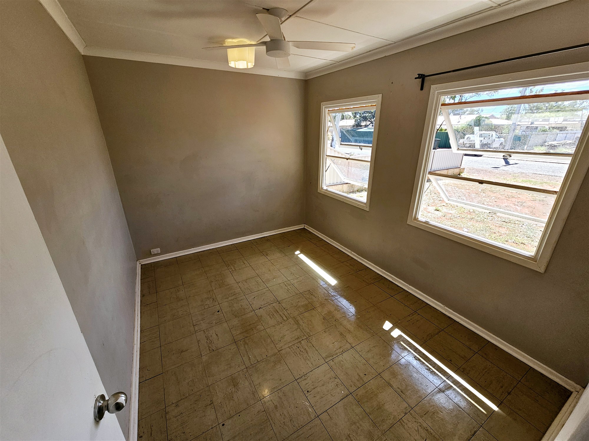 RENTAL AVAILABLE NOW!! 5 Morgans 26