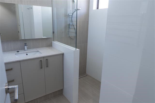 Modern Duplex for Rent in 13