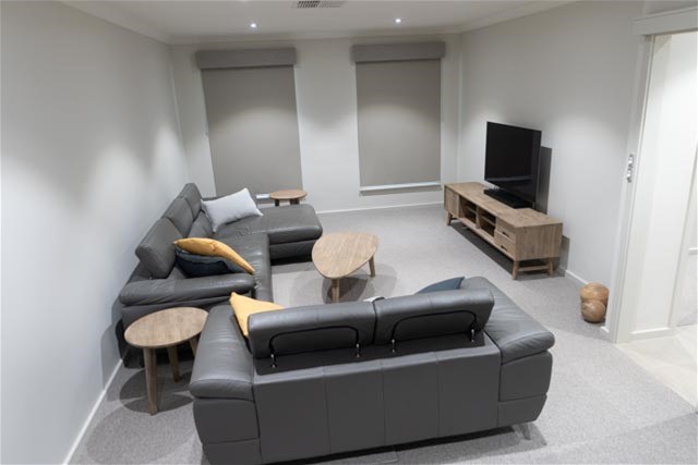 Modern Duplex for Rent in 14