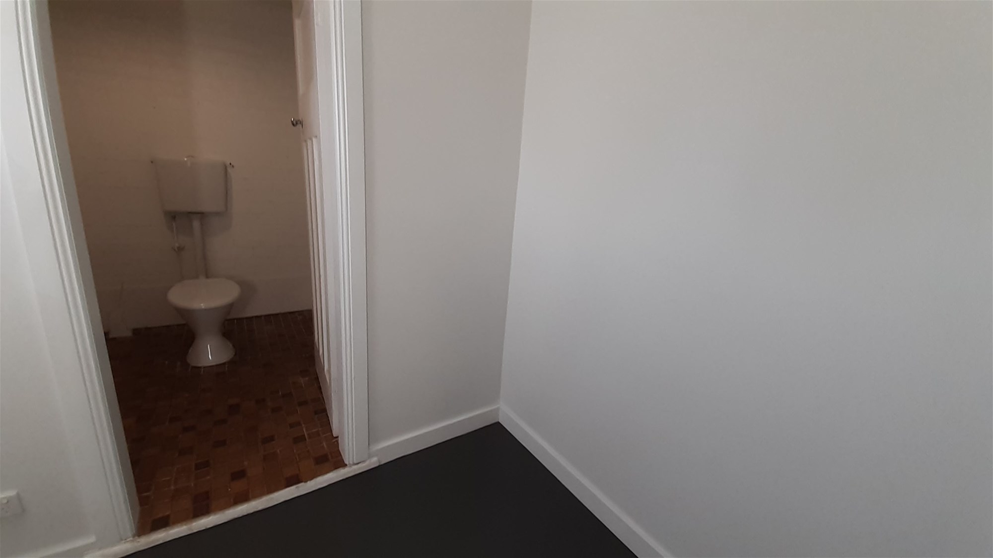 LOVELY CLASSIC COTTAGE -FRESHLY RENOVATED 19