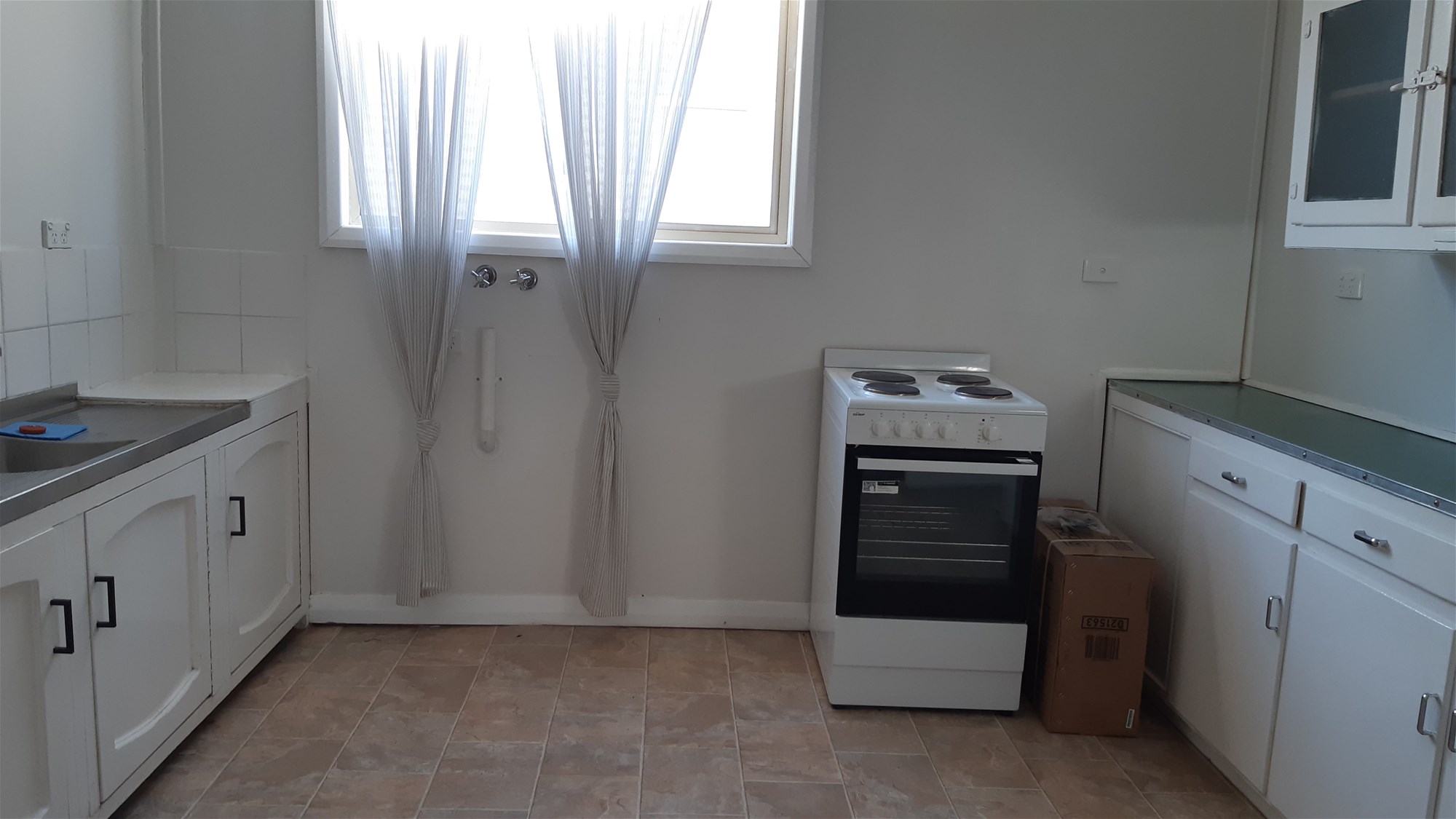 LOVELY CLASSIC COTTAGE -FRESHLY RENOVATED 25