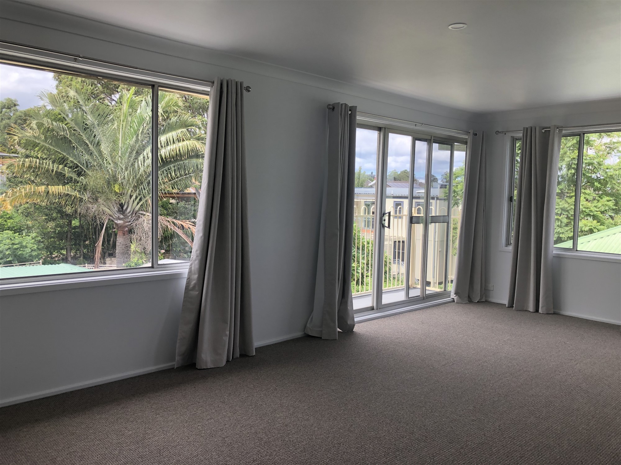 Peaceful, recently renovated, spacious two 4