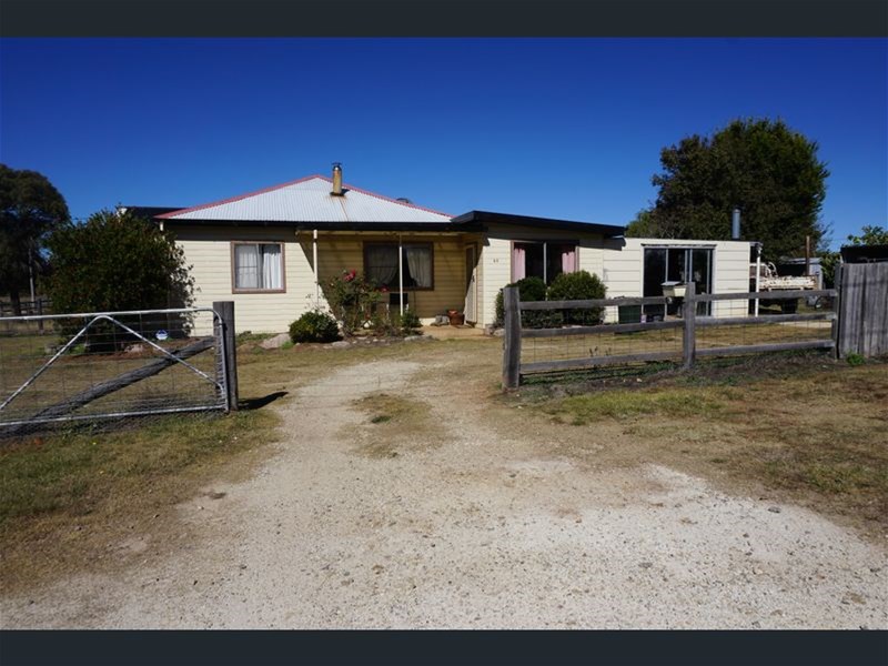 Spacious Property only 25 minutes 12